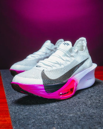 NIKE ALPHA FLY 3